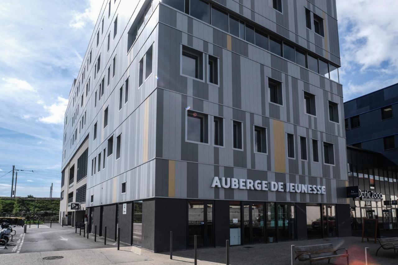 Auberge De Jeunesse Hi Clermont-Ferrand Exterior photo